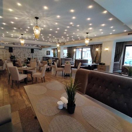 Hotel Gilija à Šilutė Extérieur photo