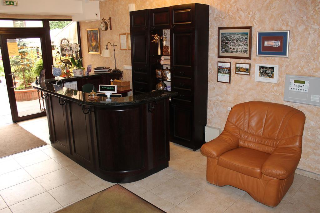 Hotel Gilija à Šilutė Extérieur photo