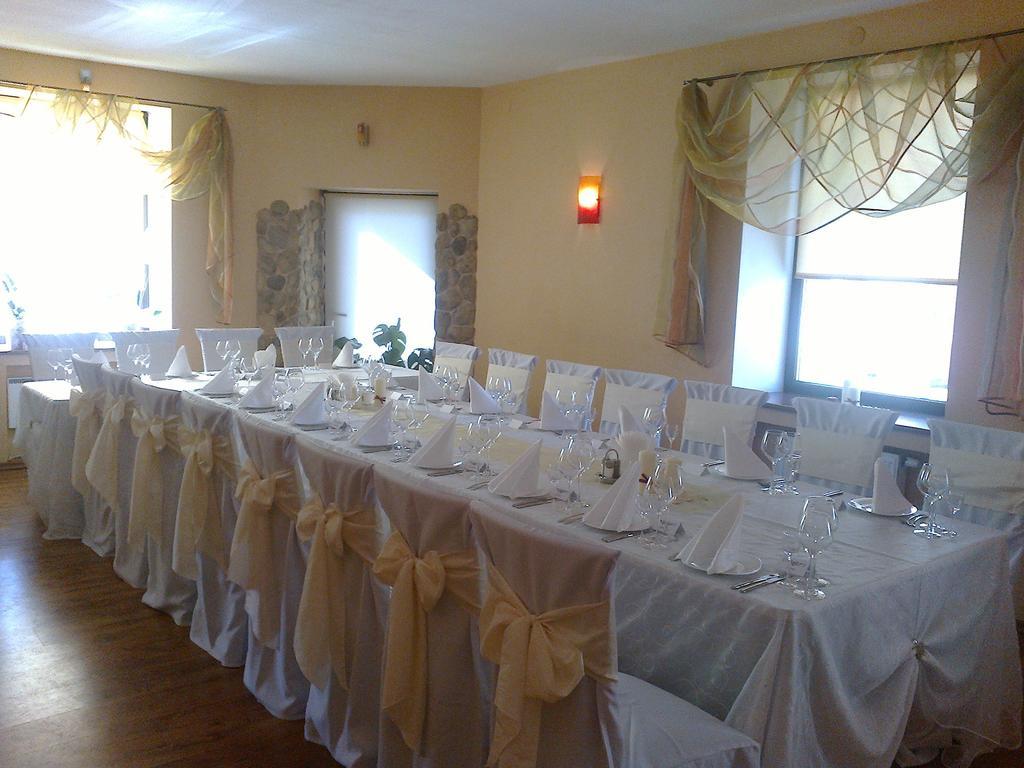 Hotel Gilija à Šilutė Extérieur photo
