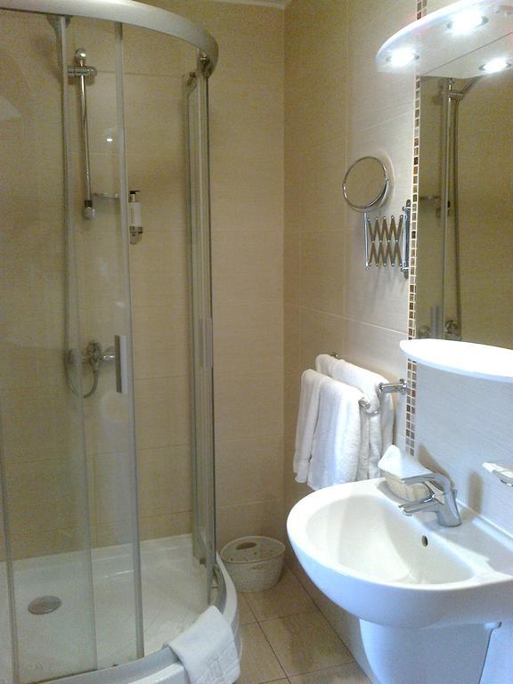 Hotel Gilija à Šilutė Extérieur photo