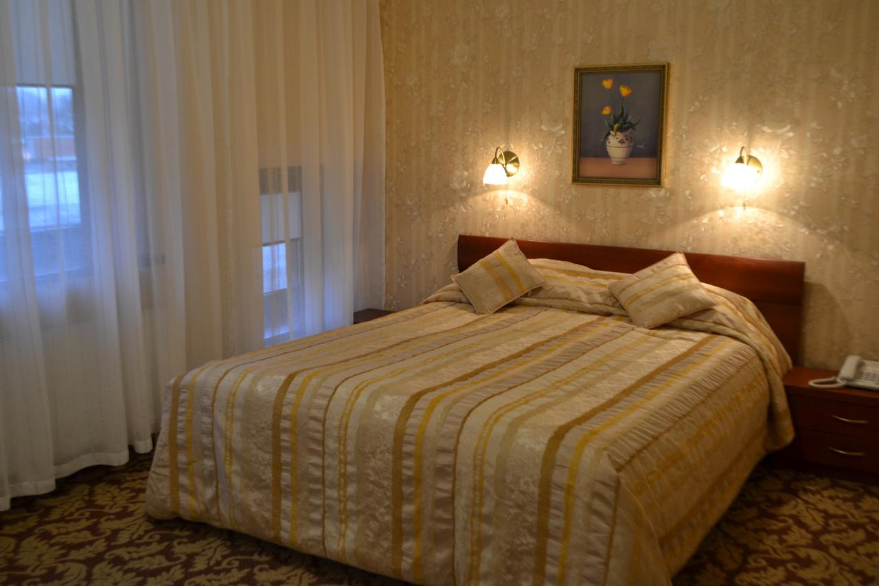 Hotel Gilija à Šilutė Extérieur photo