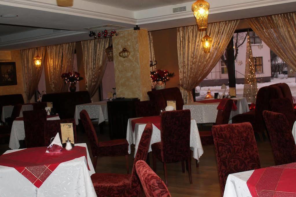 Hotel Gilija à Šilutė Extérieur photo